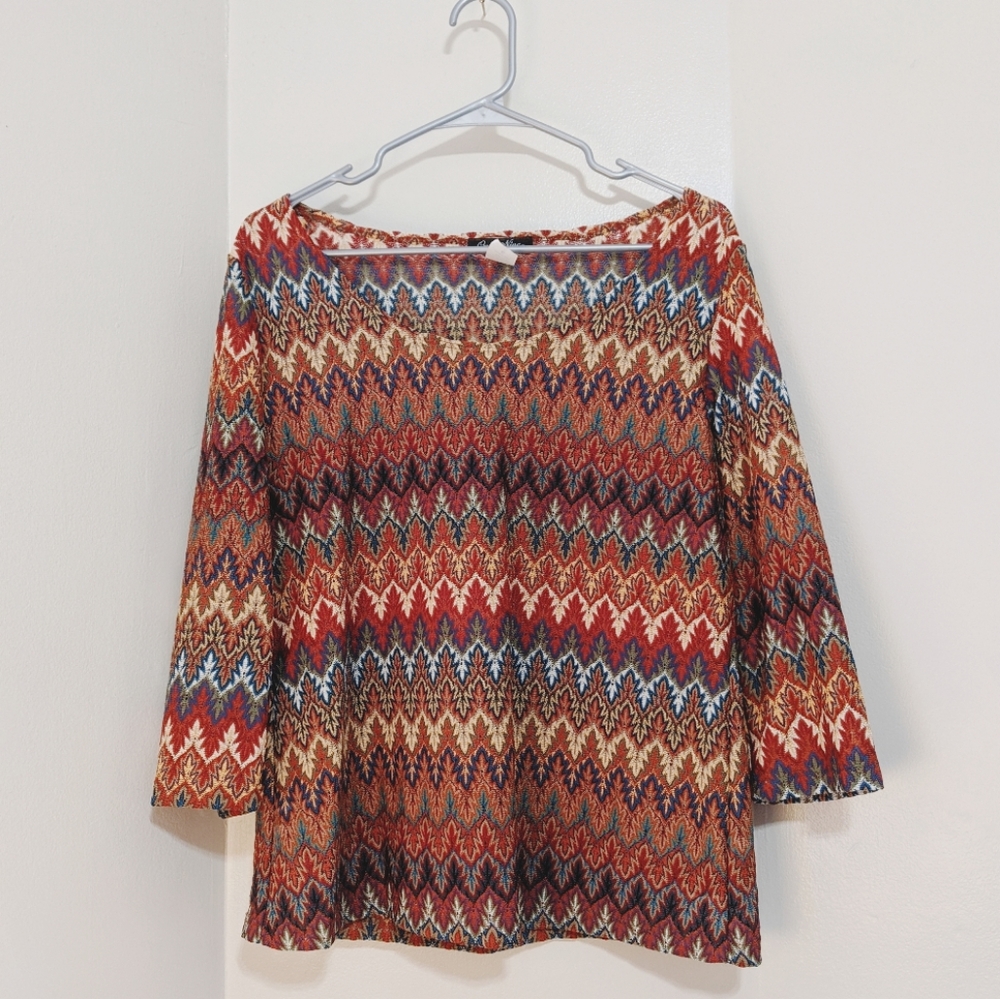 2/25$ Tribal Pattern Colorful Gold Red Blouse